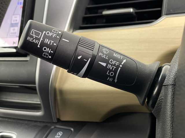 ホンダ フリード G ホンダセンシング 埼玉県 2019(令1)年 4.4万km モダンスティールM 社外ナビ　/バックカメラ/ビルトインＥＴＣ　/ドライブレコーダー/両側パワースライドドア　/レーダークルーズコントロール　/衝突軽減ブレーキ　/レーンキープアシスト　　/純正フロアマット　/プッシュスタート/スマートキー