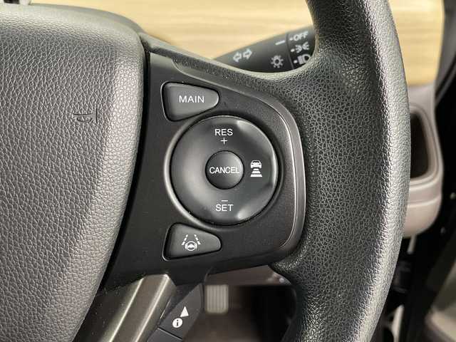 ホンダ フリード G ホンダセンシング 埼玉県 2019(令1)年 4.4万km モダンスティールM 社外ナビ　/バックカメラ/ビルトインＥＴＣ　/ドライブレコーダー/両側パワースライドドア　/レーダークルーズコントロール　/衝突軽減ブレーキ　/レーンキープアシスト　　/純正フロアマット　/プッシュスタート/スマートキー