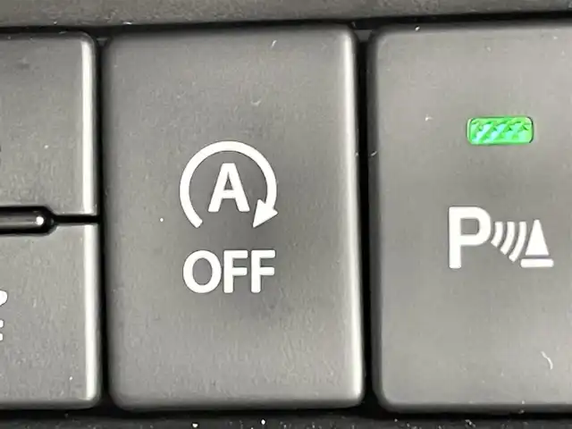 スズキ ジムニー ノマド FC 千葉県 2025(令7)年 0.1千km アークティックホワイトパール 禁煙車/登録済未使用車/４WD/・ダウンヒルアシストコントロール/スズキセーフティサポート/・デュアルセンサーブレーキサポート/・先行車発進お知らせ/・標識認識機能/・アダプティブクルーズコントロール/・車線逸脱警報機能/・ふらつき警報機能/・誤発進抑制機能/・後方誤発進抑制/・後退時ブレーキサポート/・コーナーセンサー/前席シートヒーター/革巻きステアリング/・ステアリングスイッチ/純正１５インチAW/オートライト/・オートマチックハイビーム/・LEDヘッドライト/・フォグランプ