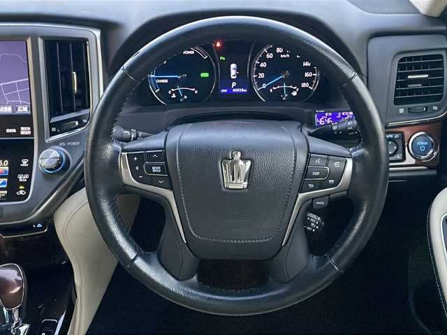 トヨタ クラウン ハイブリッド ロイヤルサルーン 茨城県 2013(平25)年 4.1万km プレシャスシルバー 純正ナビ/　　【ワンセグTV/BT/DVD/CD】/バックカメラ/横滑り防止装置/衝突被害軽減システム/クルーズコントロール/パワーシート/社外18インチアルミホイール(LEONIS)/HIDオートライト/純正フロアマット/ビルトインETC/純正フロアマット