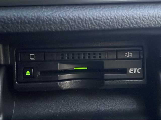 トヨタ クラウン ハイブリッド ロイヤルサルーン 茨城県 2013(平25)年 4.1万km プレシャスシルバー 純正ナビ/　　【ワンセグTV/BT/DVD/CD】/バックカメラ/横滑り防止装置/衝突被害軽減システム/クルーズコントロール/パワーシート/社外18インチアルミホイール(LEONIS)/HIDオートライト/純正フロアマット/ビルトインETC/純正フロアマット