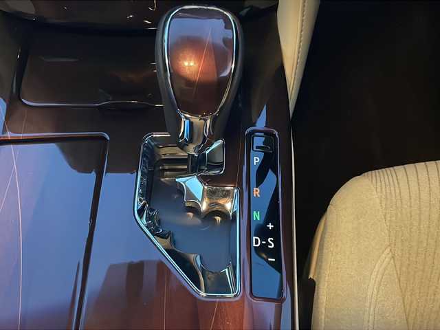 トヨタ クラウン ハイブリッド ロイヤルサルーン 茨城県 2013(平25)年 4.1万km プレシャスシルバー 純正ナビ/　　【ワンセグTV/BT/DVD/CD】/バックカメラ/横滑り防止装置/衝突被害軽減システム/クルーズコントロール/パワーシート/社外18インチアルミホイール(LEONIS)/HIDオートライト/純正フロアマット/ビルトインETC/純正フロアマット