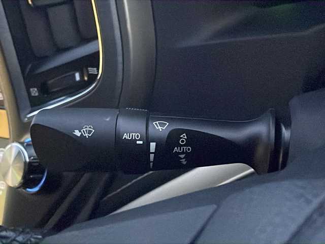 トヨタ クラウン ハイブリッド ロイヤルサルーン 茨城県 2013(平25)年 4.1万km プレシャスシルバー 純正ナビ/　　【ワンセグTV/BT/DVD/CD】/バックカメラ/横滑り防止装置/衝突被害軽減システム/クルーズコントロール/パワーシート/社外18インチアルミホイール(LEONIS)/HIDオートライト/純正フロアマット/ビルトインETC/純正フロアマット