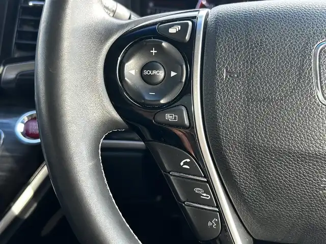 ホンダ オデッセイ アブソルート EX 富山県 2014(平26)年 6.8万km プレミアムヴィーナスブラックP 純正インターナビ/フルセグテレビ/Bluetooth/HDMI/フルップダウンモニター/パーキングアシスト/ブラインドスポットモニター/マルチビューカメラ/パワーシート/パドルシフト/クルーズコントロール/ハーフレザーシート/CMBS/アイドリングストップ/スマートキー/オートライト/オートエアコン/ETC