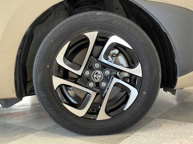 トヨタ シエンタ ハイブリッド Z 福井県 2022(令4)年 2.5万km ベージュ ワンオーナー/純正10.5インチコネクティッドナビ/フルセグTV/BT/DVD/CD/USB/パノラミックビューモニター/純正フリップダウンモニター(V12T-R72C)/セーフティセンス/・レーダークルーズコントロール/・ブラインドスポットモニター/・レーンディパーチャーアラート/・プリクラッシュセーフティ/・緊急時操舵支援機能/・プロアクティブドライビングアシスト/・ロードサインアシスト/・アダプティブハイビームシステム/ドライブレコーダー/ビルトインETC/両側パワースライドドア/純正15インチアルミホイール/オートライト/LEDヘッドライト/100V電源/ステアリングスイッチ