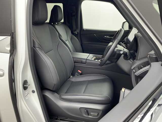 トヨタ アルファードハイブリット Z 兵庫県 2023(令5)年 1.3万km プラチナホワイトパールマイカ ・純正14インチディスプレイオーディオplus/TV/USB/Bluetooth/Miracast/・パノラミックビューモニター/・ビルトインETC2.0/・デジタルインナーミラー/・前後ドライブレコーダー/・両側パワースライドドア/・パワーバックドア/・左右独立ムーンルーフ/・Toyota　Safety　Sense/プリクラッシュセーフティ/レーントレーシングアシスト/レーンディパーチャーアラート/レーダークルーズコントロール（全車速追従機能付）/アダプティブハイビームシステム/ロードサインアシスト/ドライバー異常時対応システム/プロアクティブドライビングアシスト/発進遅れ告知機能/・ブラインドスポットモニター/・安心降車アシスト/・後方車両接近告知/・周辺車両接近時サポート/・後方車両への接近警報/・ユニバーサルステップ/・置くだけ充電/・AC100V電源/・合成皮革シート/・1、2列目シートヒーター/・1，2列目ベンチレーション/・ステアリングヒーター/・前席パワーシート/・3眼LEDヘッドライト/・プッシュスタート/・スマートキー/・純正18インチ」アルミホイール