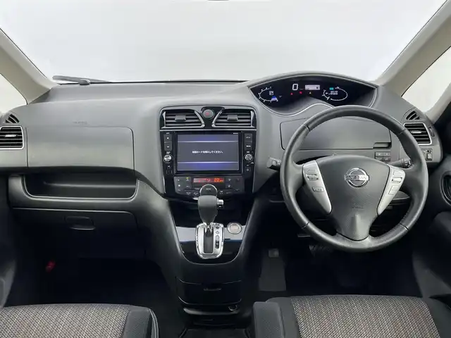 日産 セレナ HWS S HV Vセレ +SeftyⅡ 千葉県 2015(平27)年 6.4万km ブリリアントシルバー 禁煙車/エマージェンシーブレーキ/両側電動ドア/純正８インチメモリナビ/・型番：MM515D-L/・CD/DVD/AUX/USB/Bluetooth/フルセグTV/・アラウンドビューモニター/・ビルトインETC/クルーズコントロール/革巻きステアリング/・ステアリングスイッチ/純正フロアマット/純正１６インチAW/オートライト/・LEDヘッドライト/・フォグランプ