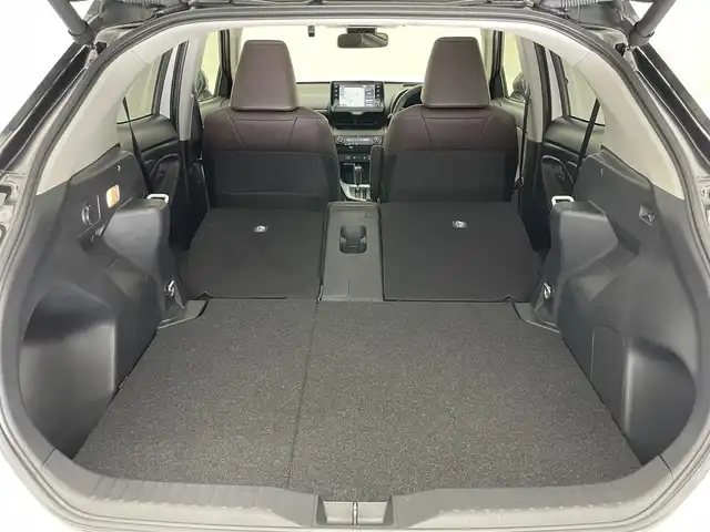 トヨタ ヤリスクロス ハイブリッド Z 愛知県 2020(令2)年 2.5万km ブラックマイカ/ホワイトパールクリスタルシャイン 2トーン 純正８型ＤＡナビ　全方位カメラ　禁煙車　ＥＴＣ２．０　純正ドラレコ　ハーフレザー　シートヒーター　電動リアゲート　コーナーセンサー　パワーシート　衝突軽減　追従クルコン　ＢＳＭ　ＨＵＤ　ＬＥＤライト