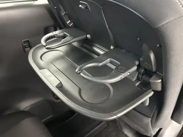 日産 セレナ e－パワー ハイウェイスター V 千葉県 2018(平30)年 6万km ブリリアントホワイトパール 禁煙車/純正ナビ/・MM317D-W/・CD/DVD/BT/AUX/フルセグ/プロパイロット/オートクルーズコントロール/両側パワースライドドア/ハンズフリースライドドア/全方位カメラ/LEDヘッドライト/オートライト/オートハイビーム/コーナーセンサー/スマートキー/ETC/サイド＆カーテンエアバッグ/純正15インチアルミホイール