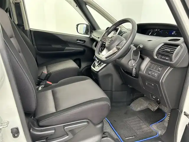 日産 セレナ e－パワー ハイウェイスター V 千葉県 2018(平30)年 6万km ブリリアントホワイトパール 禁煙車/純正ナビ/・MM317D-W/・CD/DVD/BT/AUX/フルセグ/プロパイロット/オートクルーズコントロール/両側パワースライドドア/ハンズフリースライドドア/全方位カメラ/LEDヘッドライト/オートライト/オートハイビーム/コーナーセンサー/スマートキー/ETC/サイド＆カーテンエアバッグ/純正15インチアルミホイール