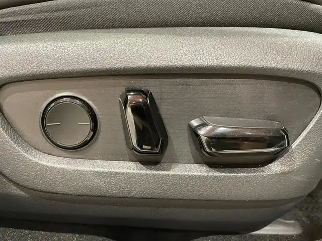 レクサス ＮＸ 350 Fスポーツ 道央・札幌 2023(令5)年 2.7万km ホワイトノーヴァガラスフレーク パノラマルーフ/マークレビンソンプレミアムサウンド/三眼フルLEDヘッドランプ/＋AHS/＋ヘッドランプクリーナー/＋LEDコーナリングランプ/Fスポーツ専用オレンジブレーキキャリパー/TRDフロントスポイラー/RS-Rダウンサス/純正ドライブレコーダー/Fスポーツ専用本革スポーツシート/シートヒーター/シートベンチレーション/ステアリングヒーター/LexusSafetySystem＋/パノラミックビューモニター/おくだけ充電/ヘッドアップディスプレイ/パワーテールゲート