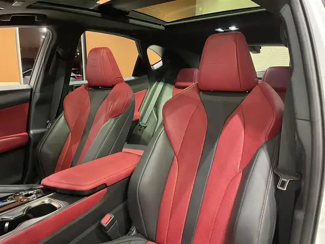 レクサス ＮＸ 350 Fスポーツ 道央・札幌 2023(令5)年 2.7万km ホワイトノーヴァガラスフレーク パノラマルーフ/マークレビンソンプレミアムサウンド/三眼フルLEDヘッドランプ/＋AHS/＋ヘッドランプクリーナー/＋LEDコーナリングランプ/Fスポーツ専用オレンジブレーキキャリパー/TRDフロントスポイラー/RS-Rダウンサス/純正ドライブレコーダー/Fスポーツ専用本革スポーツシート/シートヒーター/シートベンチレーション/ステアリングヒーター/LexusSafetySystem＋/パノラミックビューモニター/おくだけ充電/ヘッドアップディスプレイ/パワーテールゲート