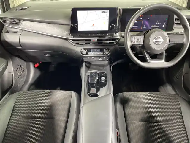 日産 ノート X 神奈川県 2021(令3)年 2.2万km ピュアホワイトパール 純正ナビゲーション/アラウンドビューモニター/純正ＬＥＤヘッドライト/オートライト/オートハイビーム/ＥＴＣ２．０/前方ドライブレコーダー/スマートキー/スペアキー/純正１６インチアルミホイール付き夏タイヤ/置くだけ充電付き/デジタルインナーミラー/フロアマット/コーナーセンサー/クリアランスソナー/ＡＢＳ/横滑り防止/盗難防止装置