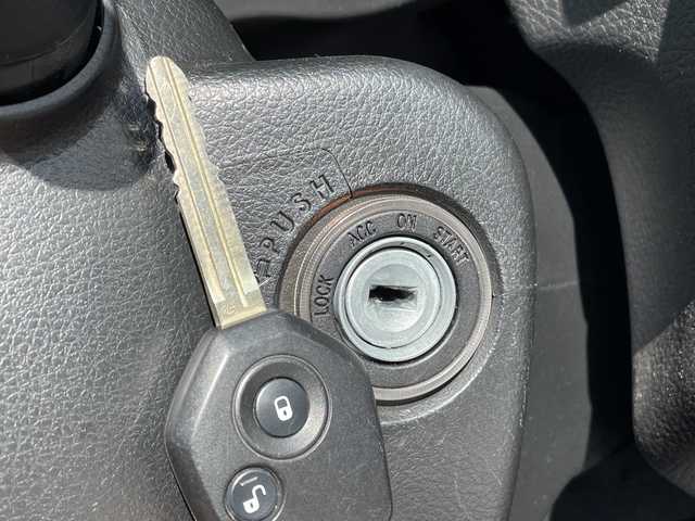 スバル インプレッサ スポーツ 1．6i－L 愛知県 2013(平25)年 3.7万km ディープシーブルーパール 純正ナビ/純正アルミホイール/フルセグ/CD DVD/Bluetooth/純正フロアマット/アイドリングストップ/リモコンキー