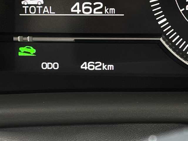 トヨタ ＧＲ８６ RZ 千葉県 2024(令6)年 0.1万km クリスタルホワイトパール メーカーOP/・brembo製ベンチレーテッドディスクブレーキ（フロント：17インチ4ポッド対向キャリパー・リヤ：17インチ2ポッド対向キャリパー)203500円/・SACHS(ZF)アブソーバー55000円/純正9インチナビ/(フルセグTV/BT/CD/DVD/FM/AM)/ブラインドスポットモニター/衝突被害軽減システム/車線逸脱警報/バックカメラ/追従式クルーズコントロール/ハーフレザーシート/横滑り防止装置/ETC2.0/LEDヘッドライト/オートライト/ウィンカーミラー/電動格納ミラー/純正18インチAW/シートヒーター/シートリフター/TVキャンセラー/プッシュスタート/スマートキー/フロアマット/スペアキー/取扱説明書/保証書