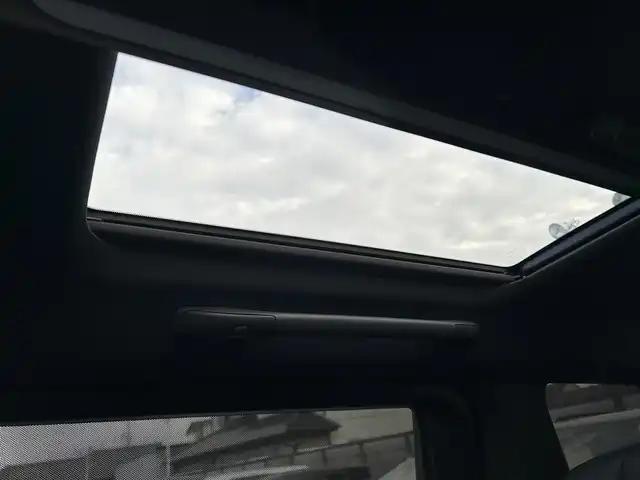 トヨタ アルファードハイブリット Z 栃木県 2024(令6)年 0.8万km プラチナホワイトパールマイカ 純正メモリナビ/・Bluetooth/・TV フルセグ/・アラウンドビューモニター/左右独立ダブルムーンルーフ/追従式クルーズコントロール/デジタルインナーミラー/レザーシート/パワーシート/シートヒーター/シートクーラー/両側パワースライドドア/電動リアサンシェード/ETC2.0/ドライブレコーダー/衝突被害軽減システム/コーナーセンサー/レーンキープアシスト/LEDヘッドライト/オートライト/オートマチックハイビーム/BSM/１００V充電