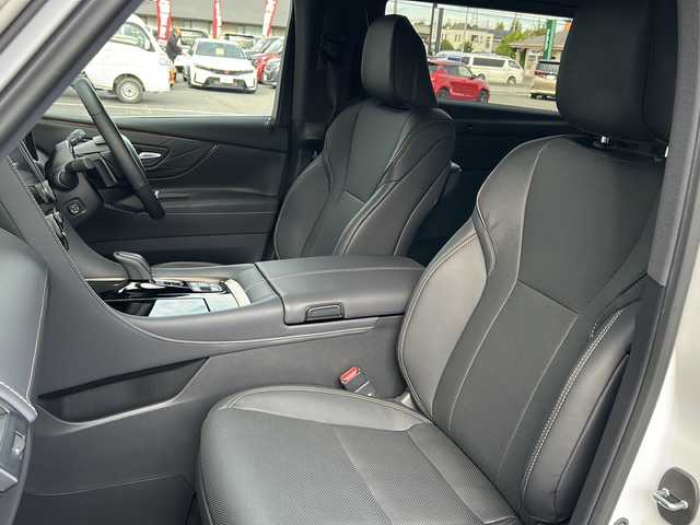 トヨタ アルファードハイブリット Z 栃木県 2024(令6)年 0.8万km プラチナホワイトパールマイカ 純正メモリナビ/・Bluetooth/・TV フルセグ/・アラウンドビューモニター/左右独立ダブルムーンルーフ/追従式クルーズコントロール/デジタルインナーミラー/レザーシート/パワーシート/シートヒーター/シートクーラー/両側パワースライドドア/電動リアサンシェード/ETC2.0/ドライブレコーダー/衝突被害軽減システム/コーナーセンサー/レーンキープアシスト/LEDヘッドライト/オートライト/オートマチックハイビーム/BSM/１００V充電