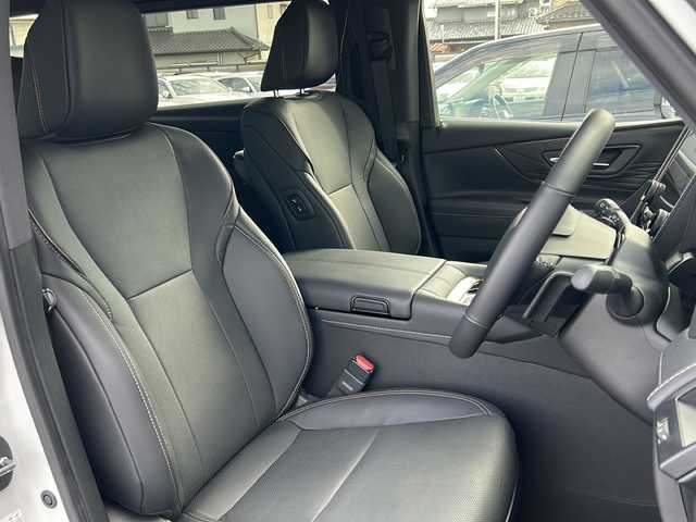 トヨタ アルファードハイブリット Z 栃木県 2024(令6)年 0.8万km プラチナホワイトパールマイカ 純正メモリナビ/・Bluetooth/・TV フルセグ/・アラウンドビューモニター/左右独立ダブルムーンルーフ/追従式クルーズコントロール/デジタルインナーミラー/レザーシート/パワーシート/シートヒーター/シートクーラー/両側パワースライドドア/電動リアサンシェード/ETC2.0/ドライブレコーダー/衝突被害軽減システム/コーナーセンサー/レーンキープアシスト/LEDヘッドライト/オートライト/オートマチックハイビーム/BSM/１００V充電