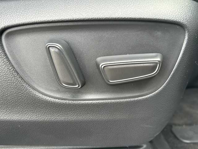 トヨタ アルファードハイブリット Z 栃木県 2024(令6)年 0.8万km プラチナホワイトパールマイカ 純正メモリナビ/・Bluetooth/・TV フルセグ/・アラウンドビューモニター/左右独立ダブルムーンルーフ/追従式クルーズコントロール/デジタルインナーミラー/レザーシート/パワーシート/シートヒーター/シートクーラー/両側パワースライドドア/電動リアサンシェード/ETC2.0/ドライブレコーダー/衝突被害軽減システム/コーナーセンサー/レーンキープアシスト/LEDヘッドライト/オートライト/オートマチックハイビーム/BSM/１００V充電