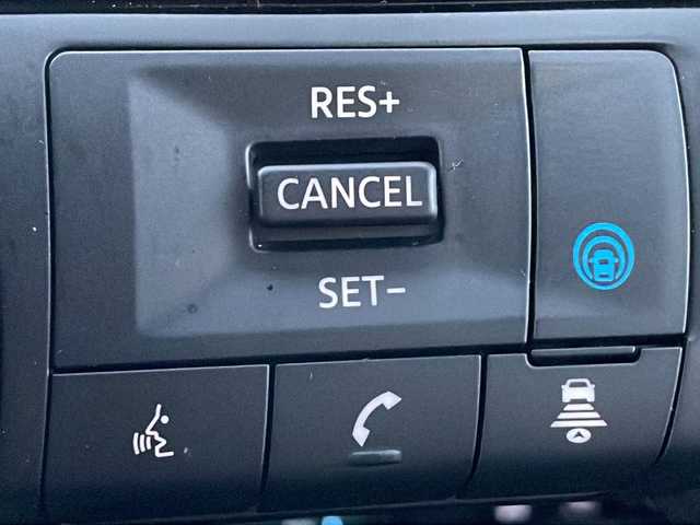 日産 エクストレイル G e－4ORCE 岩手県 2023(令5)年 1.9万km ブリリアントホワイトパール プロパイロット　プロパイロットパーキング　１２．３型日産コネクトナビ　デジタルミラー　全周囲Ｃ　フルセグ　スマートフォン連携　ルーフレール　パワーＲゲート　シートヒーター　純正１８ＡＷ　ＥＴＣ２．０