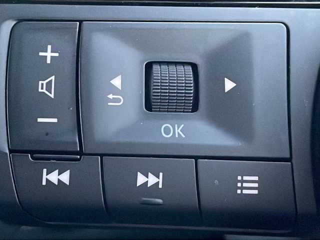 日産 エクストレイル G e－4ORCE 岩手県 2023(令5)年 1.9万km ブリリアントホワイトパール プロパイロット　プロパイロットパーキング　１２．３型日産コネクトナビ　デジタルミラー　全周囲Ｃ　フルセグ　スマートフォン連携　ルーフレール　パワーＲゲート　シートヒーター　純正１８ＡＷ　ＥＴＣ２．０