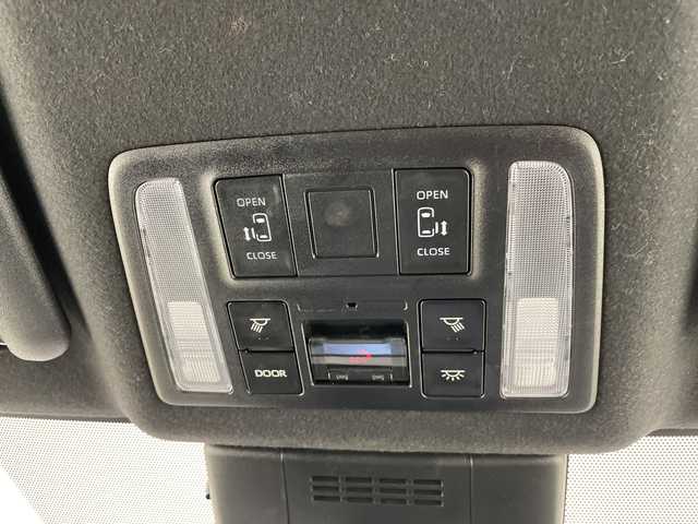 トヨタ ノア S－G 愛知県 2023(令5)年 2.9万km グリッターブラックガラスフレーク トヨタセーフティセンス/純正10型ディスプレイオーディオナビ/フリップダウンモニター/両側パワースライドドア/レーダークルーズコントロール/シートヒーター/バックカメラ/コーナーセンサー/純正アルミホイール/ETC2.0/LEDヘッドライト/インテリジェントミラー/リアオートエアコン/レーンキープアシスト/オートマチックハイビーム/ドライブレコーダー/スマートキー/プッシュスタート