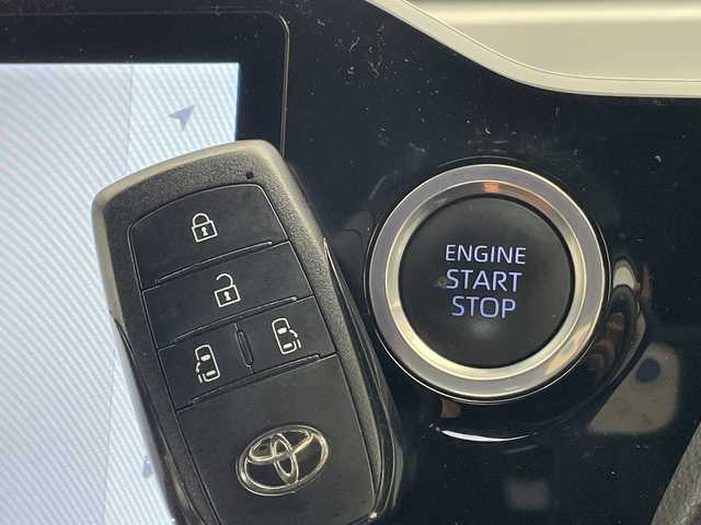 トヨタ ノア S－G 愛知県 2023(令5)年 2.9万km グリッターブラックガラスフレーク トヨタセーフティセンス/純正10型ディスプレイオーディオナビ/フリップダウンモニター/両側パワースライドドア/レーダークルーズコントロール/シートヒーター/バックカメラ/コーナーセンサー/純正アルミホイール/ETC2.0/LEDヘッドライト/インテリジェントミラー/リアオートエアコン/レーンキープアシスト/オートマチックハイビーム/ドライブレコーダー/スマートキー/プッシュスタート