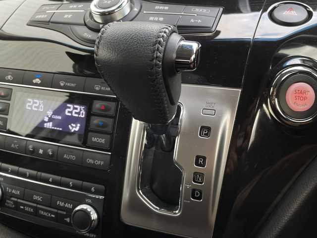 日産 エルグランド 250HWS S アーバンクロム 千葉県 2020(令2)年 3.5万km ファントムブラック 純正メーカーOPナビ/(フルセグTV/BT/CD/DVD/FM/AM)/全周囲カメラ/純正ドライブレコーダー/純正フリップダウンモニター/衝突被害軽減システム/車線逸脱警報/クルーズコントロール/ハーフレザーシート/両側パワースライドドア/横滑り防止装置/ビルトインETC/LEDヘッドライト/フォグランプ/オートライト/ウィンカーミラー/電動格納ミラー/純正18インチAW/シートリフター/プッシュスタート/スマートキー/フロアマット/スペアキー