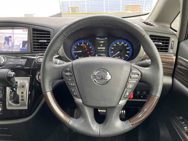 日産 エルグランド 250HWS S アーバンクロム 千葉県 2020(令2)年 3.5万km ファントムブラック 純正メーカーOPナビ/(フルセグTV/BT/CD/DVD/FM/AM)/全周囲カメラ/純正ドライブレコーダー/純正フリップダウンモニター/衝突被害軽減システム/車線逸脱警報/クルーズコントロール/ハーフレザーシート/両側パワースライドドア/横滑り防止装置/ビルトインETC/LEDヘッドライト/フォグランプ/オートライト/ウィンカーミラー/電動格納ミラー/純正18インチAW/シートリフター/プッシュスタート/スマートキー/フロアマット/スペアキー