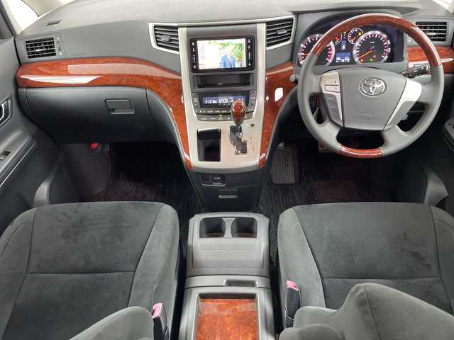 トヨタ ヴェルファイア 2．4Z プラチナセレクションⅡ 道央・札幌 2011(平23)年 4.7万km ホワイトパールクリスタルシャイン ・4WD/寒冷地仕様/・純正ディーラーOPナビ  /・フルセグ/BT/DVD/CD/SD/・バックカメラ/・純正フリップダウンモニター/・両側パワースライドドア/・パワーバックドア/・HIDオートライト/・フォグランプ/・スマートキー×2/・純正17インチAW/・前方ドライブレコーダー/・ETC