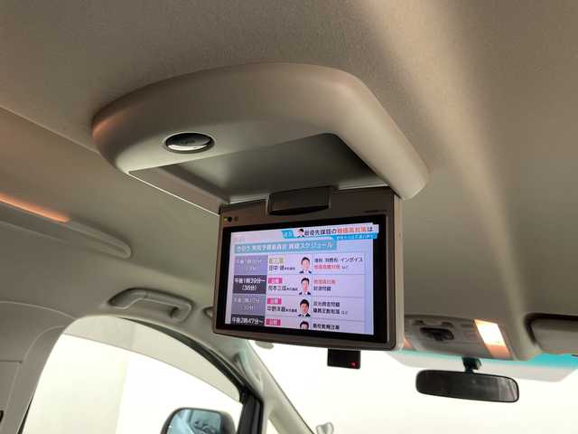 トヨタ ヴェルファイア 2．4Z プラチナセレクションⅡ 道央・札幌 2011(平23)年 4.7万km ホワイトパールクリスタルシャイン ・4WD/寒冷地仕様/・純正ディーラーOPナビ  /・フルセグ/BT/DVD/CD/SD/・バックカメラ/・純正フリップダウンモニター/・両側パワースライドドア/・パワーバックドア/・HIDオートライト/・フォグランプ/・スマートキー×2/・純正17インチAW/・前方ドライブレコーダー/・ETC