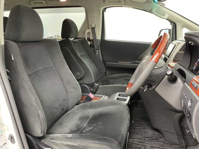 トヨタ ヴェルファイア 2．4Z プラチナセレクションⅡ 道央・札幌 2011(平23)年 4.7万km ホワイトパールクリスタルシャイン ・4WD/寒冷地仕様/・純正ディーラーOPナビ  /・フルセグ/BT/DVD/CD/SD/・バックカメラ/・純正フリップダウンモニター/・両側パワースライドドア/・パワーバックドア/・HIDオートライト/・フォグランプ/・スマートキー×2/・純正17インチAW/・前方ドライブレコーダー/・ETC