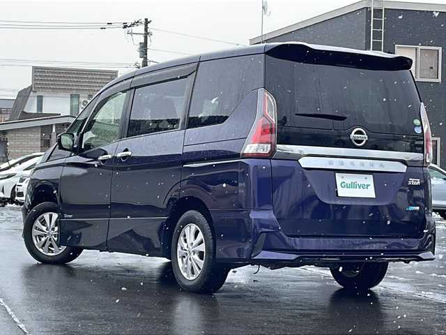 日産 セレナ ハイウェイスター 道北・旭川 2016(平28)年 4万km アズライトブルー /4WD//禁煙車//純正SDナビ//CD/DVD/SD/MSV/USB/AUX/BT/フルセグ//アラウンドビューモニター//後席モニター//パーキングアシスト//プロパイロット//エマージェンシーブレーキ//レーダークルーズコントロール//レーンキープアシスト//ハンドル支援//コーナーセンサー//アイドリングストップ//ハンズフリー左パワースライドドア//オートライト//ＬＥＤヘッドライト//フォグライト//ＥＴＣ//ドライブレコーダー//サンシェード//フロアマット//ドアバイザー