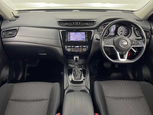 日産 エクストレイル 20Xi Vセレクション 秋田県 2021(令3)年 4.9万km ブリリアントホワイトパール ４WD/純正メモリナビ(Bluetooth/CD/DVD/フルセグ)/全方位カメラ/アラウンドビューモニター/ETC/前方ドライブレコーダー/前席シートヒーター/前席パワーシート/クルーズコントロール/ダウンヒルアシストコントロール/電動リアゲード/前後コーナーセンサー/プロパイロット/NISMOアルミホイル/NISMOフロアマット/オートマチックハイビーム/盗難防止装置/LEDヘッドライト/スマートキー/スペアキー