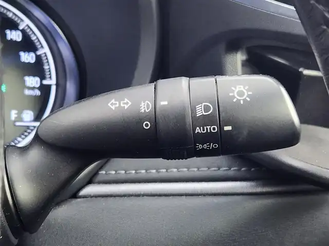 トヨタ ハリアー ハイブリッド Z レザーパッケージ 愛知県 2020(令2)年 6.6万km プレシャスブラックパール トヨタセーフティセンス/純正ディスプレイオーディオ/ＪＢＬサウンド/バックカメラ/デジタルインナーミラー/ヘッドアップディスプレイ/ＢＳＭ/黒革シート/MTモード付AT/USB挿入口/シートメモリ/ＥＴＣ２．０/前席シートヒーター/前席エアシート/パワーシート/ステアリングヒーター/電動リアゲート/ドラレコ/社外17インチAW/サマータイヤ積み込み/純正フロアマット