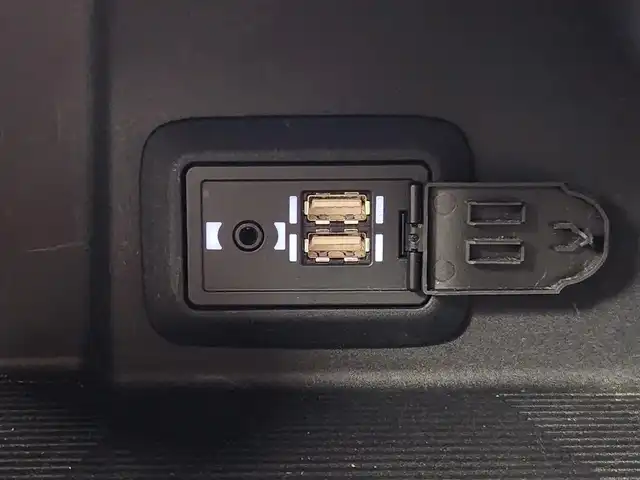 トヨタ ハリアー ハイブリッド Z レザーパッケージ 愛知県 2020(令2)年 6.6万km プレシャスブラックパール トヨタセーフティセンス/純正ディスプレイオーディオ/ＪＢＬサウンド/バックカメラ/デジタルインナーミラー/ヘッドアップディスプレイ/ＢＳＭ/黒革シート/MTモード付AT/USB挿入口/シートメモリ/ＥＴＣ２．０/前席シートヒーター/前席エアシート/パワーシート/ステアリングヒーター/電動リアゲート/ドラレコ/社外17インチAW/サマータイヤ積み込み/純正フロアマット