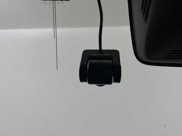 スズキ ジムニー XC 埼玉県 2022(令4)年 2.8万km ジャングルグリーン 純正ナビ/　(Bluetooth/DVD/CD/USB/iPod/SD)/フルセグテレビ/バックカメラ/ビルトインETC/ドライブレコーダー/デジタルインナーミラー/クルーズコントロール/衝突被害軽減ブレーキ/車線逸脱警報/運転席・助手席シートヒーター/ダウンヒルアシストコントロール/ヒーテッドドアミラー/プッシュスタート/社外フロアマット/純正16インチアルミホイール