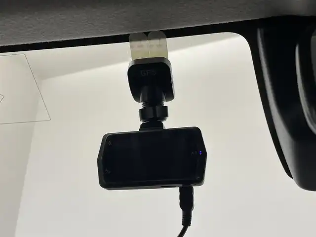 ダイハツ ミラ イース X SAⅢ 埼玉県 2017(平29)年 4.7万km パールホワイトⅢ 社外ナビ　バックカメラ　ＥＴＣ　ドライブレコーダー　スマートアシスト３　ＣＤ再生　エアコン　フロアマット　アイドリングストップ　コーナーセンサー　リモコンキー　オートハイビーム　ＬＥＤライト　ＴＶ