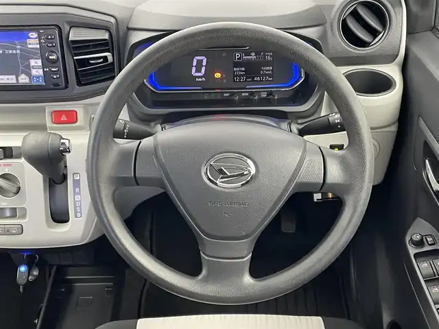 ダイハツ ミラ イース X SAⅢ 埼玉県 2017(平29)年 4.7万km パールホワイトⅢ 社外ナビ　バックカメラ　ＥＴＣ　ドライブレコーダー　スマートアシスト３　ＣＤ再生　エアコン　フロアマット　アイドリングストップ　コーナーセンサー　リモコンキー　オートハイビーム　ＬＥＤライト　ＴＶ