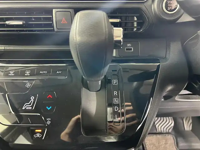 日産 デイズ ハイウェイスターG ターボ 佐賀県 2020(令2)年 3.9万km チタニウムグレーメタリック 純正9インチナビ/フルセグTV/DVD/CD/Bluetooth/全方位カメラ/衝突被害軽減システム/車線逸脱警報/先行車発信お知らせ告知機能/ロードサインアシスト/クリアランスソナー/オートライト/オートマチックハイビーム/LEDヘッドライト/LEDフォグライト/前後ドライブレコーダー/ETC/ハーフレザーシート/ISOFIX対応/純正フロアマット/純正15インチアルミホイール/スマートキー/スペアキー×１/ドアバイザー