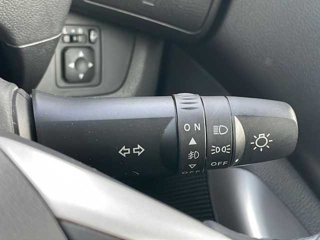 日産 デイズ ルークス HWS X Vセレ +SeftyⅡ 茨城県 2015(平27)年 1.7万km プレミアムパープルP ワンオーナー/CD/DVDプレイヤー/アラウンドビューモニター/片側パワースライドドア/横滑り防止装置/衝突被害軽減システム/純正14インチアルミホイール/HIDオートライト/純正フロアマット/プッシュスタート