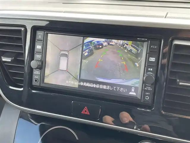 日産 デイズ ルークス ハイウェイスターターボ 千葉県 2017(平29)年 6万km クールシルバー エマージェンシーブレーキ/アラウンドビューカメラ/純正SDナビ【MJ116D-W】/・CD/Bluetooth/フルセグTV/両後パワースライドドア/インテリジェントキー/純正キセノンヘッドライト/フォグランプ/社外ドライブレコーダー/ETC/純正15インチアルミホイール/本革巻きステアリング/サイドエアバッグ/アイドリングストップ