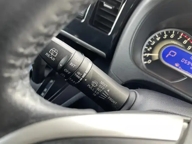 日産 デイズ ルークス ハイウェイスターターボ 千葉県 2017(平29)年 6万km クールシルバー エマージェンシーブレーキ/アラウンドビューカメラ/純正SDナビ【MJ116D-W】/・CD/Bluetooth/フルセグTV/両後パワースライドドア/インテリジェントキー/純正キセノンヘッドライト/フォグランプ/社外ドライブレコーダー/ETC/純正15インチアルミホイール/本革巻きステアリング/サイドエアバッグ/アイドリングストップ