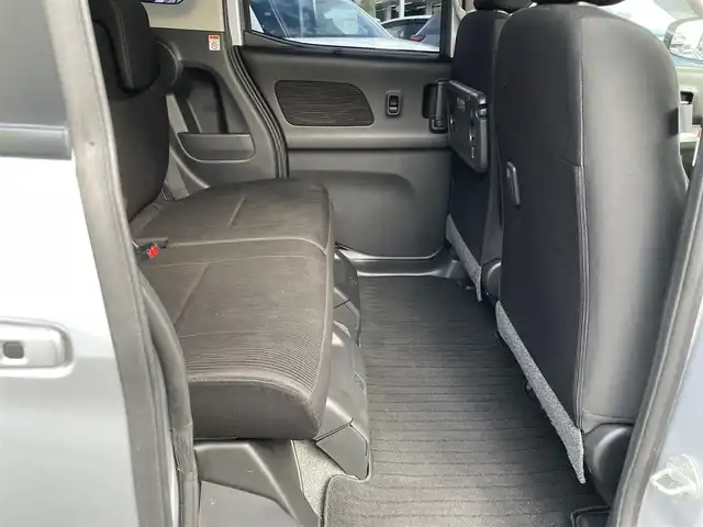 日産 デイズ ルークス ハイウェイスターターボ 千葉県 2017(平29)年 6万km クールシルバー エマージェンシーブレーキ/アラウンドビューカメラ/純正SDナビ【MJ116D-W】/・CD/Bluetooth/フルセグTV/両後パワースライドドア/インテリジェントキー/純正キセノンヘッドライト/フォグランプ/社外ドライブレコーダー/ETC/純正15インチアルミホイール/本革巻きステアリング/サイドエアバッグ/アイドリングストップ