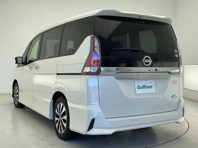 日産 セレナ ハイウェイスター G 千葉県 2016(平28)年 8.2万km ブリリアントホワイトパール 純正ナビ/　CD/DVD/ブルーレイ/クルーズコントロール/車線逸脱警報/衝突軽減ブレーキ/クリアランスソナー/アラウンドビューモニター/パーキングアシスト/両側パワースライド/LEDライト/フォグランプ/ビルトインＥＴＣ/全席ＵＳＢ端子/シートバックテーブル/ロールサンシェード/スマートキー/スタートボタン/フロアマット