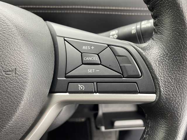 日産 セレナ ハイウェイスター G 千葉県 2016(平28)年 8.2万km ブリリアントホワイトパール 純正ナビ/　CD/DVD/ブルーレイ/クルーズコントロール/車線逸脱警報/衝突軽減ブレーキ/クリアランスソナー/アラウンドビューモニター/パーキングアシスト/両側パワースライド/LEDライト/フォグランプ/ビルトインＥＴＣ/全席ＵＳＢ端子/シートバックテーブル/ロールサンシェード/スマートキー/スタートボタン/フロアマット