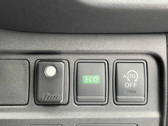 日産 セレナ ハイウェイスター G 千葉県 2016(平28)年 8.2万km ブリリアントホワイトパール 純正ナビ/　CD/DVD/ブルーレイ/クルーズコントロール/車線逸脱警報/衝突軽減ブレーキ/クリアランスソナー/アラウンドビューモニター/パーキングアシスト/両側パワースライド/LEDライト/フォグランプ/ビルトインＥＴＣ/全席ＵＳＢ端子/シートバックテーブル/ロールサンシェード/スマートキー/スタートボタン/フロアマット