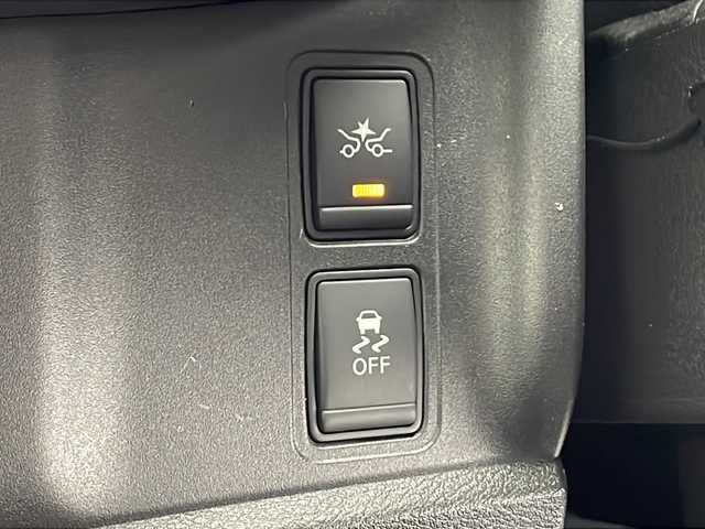 日産 セレナ ハイウェイスター G 千葉県 2016(平28)年 8.2万km ブリリアントホワイトパール 純正ナビ/　CD/DVD/ブルーレイ/クルーズコントロール/車線逸脱警報/衝突軽減ブレーキ/クリアランスソナー/アラウンドビューモニター/パーキングアシスト/両側パワースライド/LEDライト/フォグランプ/ビルトインＥＴＣ/全席ＵＳＢ端子/シートバックテーブル/ロールサンシェード/スマートキー/スタートボタン/フロアマット