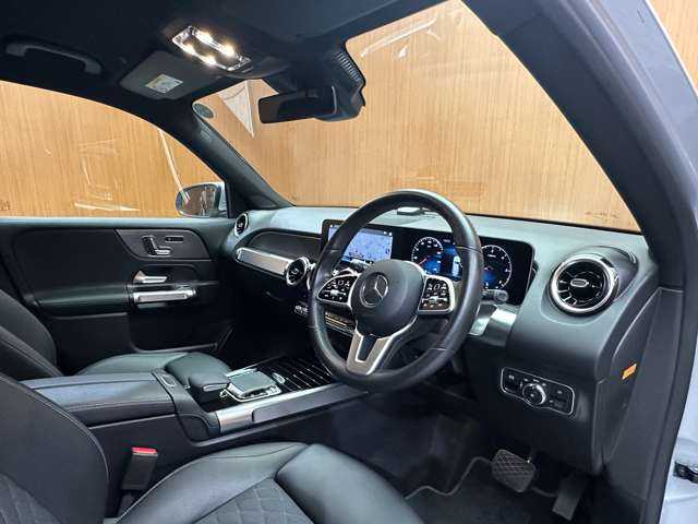 メルセデス・ベンツ ＧＬＢ２００ｄ 千葉県 2020(令2)年 6万km イリジウムシルバー ＡＣＣ　/半革シート　/ナビ　/ＴＶ　/３６０°/Ｂｌｕｅｔｏｏｔｈ接続　/シートヒーター　/電動シート　/電動リアゲート　/ＬＥＤヘッドライト　/衝突軽減ブレーキ　/ＢＳＭ　/ＬＫＡ　/ＥＴＣ　/スマートキー　/７人乗り/禁煙車