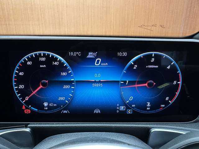 メルセデス・ベンツ ＧＬＢ２００ｄ 千葉県 2020(令2)年 6万km イリジウムシルバー ＡＣＣ　/半革シート　/ナビ　/ＴＶ　/３６０°/Ｂｌｕｅｔｏｏｔｈ接続　/シートヒーター　/電動シート　/電動リアゲート　/ＬＥＤヘッドライト　/衝突軽減ブレーキ　/ＢＳＭ　/ＬＫＡ　/ＥＴＣ　/スマートキー　/７人乗り/禁煙車